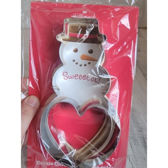 Hallmark‎ cookie cutter Snowman heart xmas kitchen accessory - Picture 2 of 5